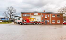 LKW Tieflader Transporte - Reinecke GmbH & Co. KG
